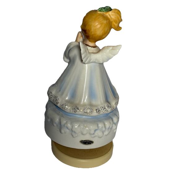 Vintage Josef Original Christmas Angel Rotating Music Box Silent Night - Picture 5 of 14